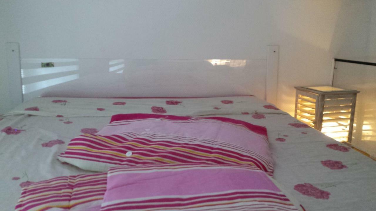 Coquet Studio En Mezzanine Nuit Pour 2 Personnes Saint-Girons  Bagian luar foto